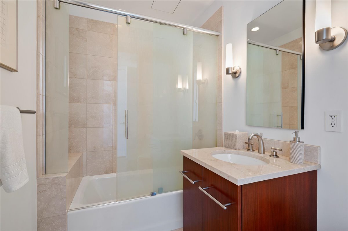 401 N Wabash Avenue Unit: 44A