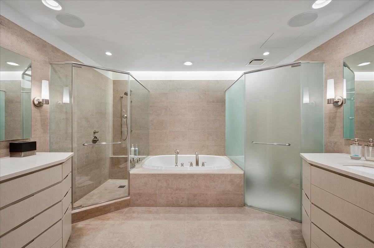 401 N Wabash Avenue Unit: 44A