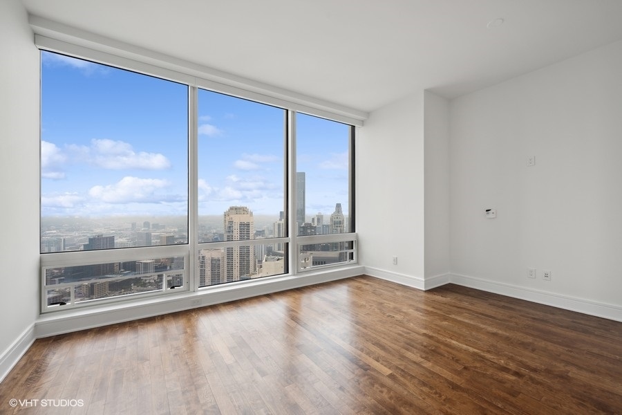 401 N Wabash Avenue Unit: 42E