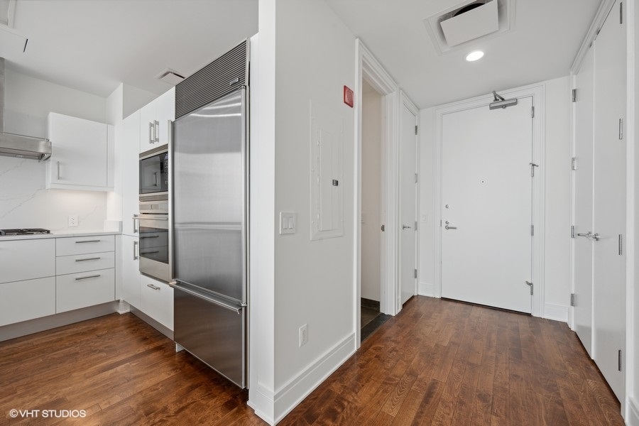 401 N Wabash Avenue Unit: 42E