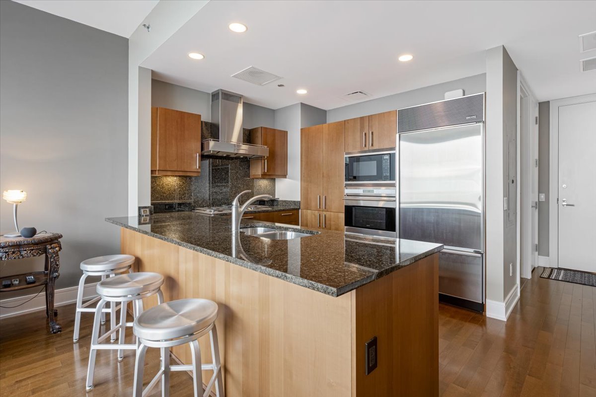401 N Wabash Avenue Unit: 69F