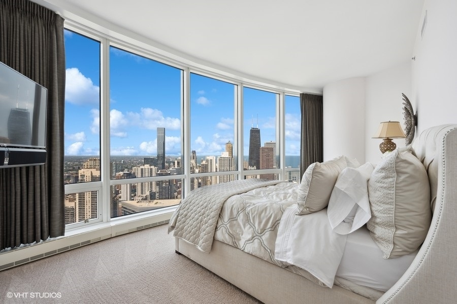 401 N Wabash Avenue Unit: 48A