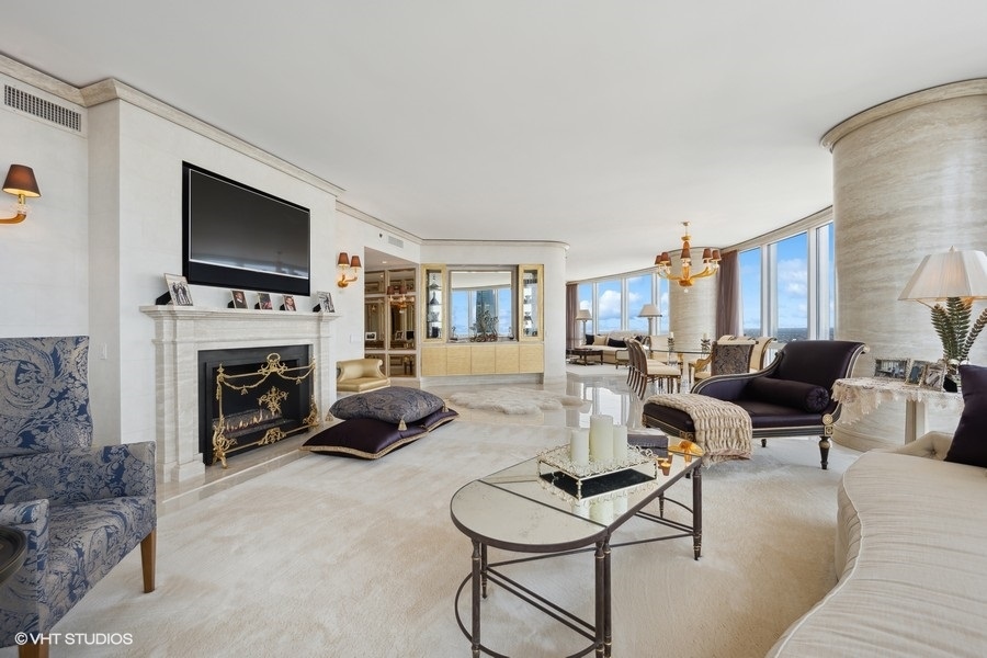 401 N Wabash Avenue Unit: 48A