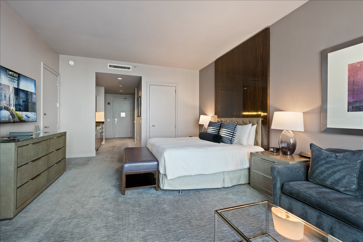 401 N Wabash Avenue Unit: 1912