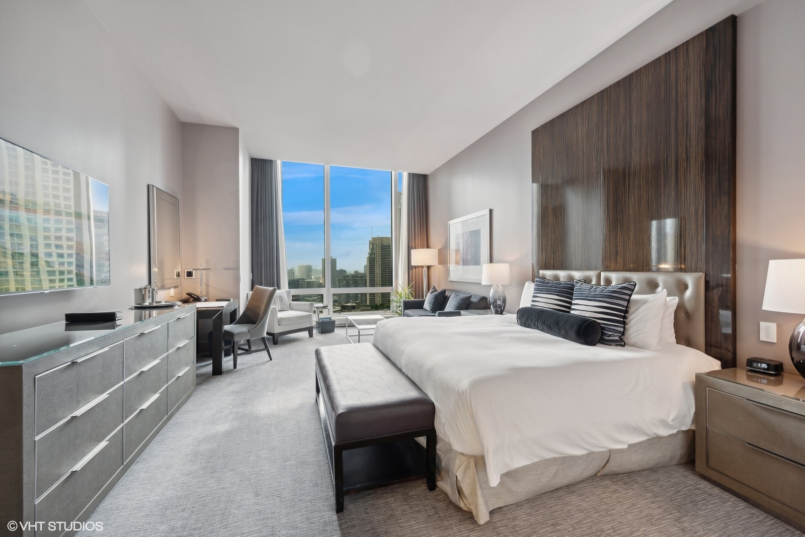 401 N Wabash Avenue Unit: 1912