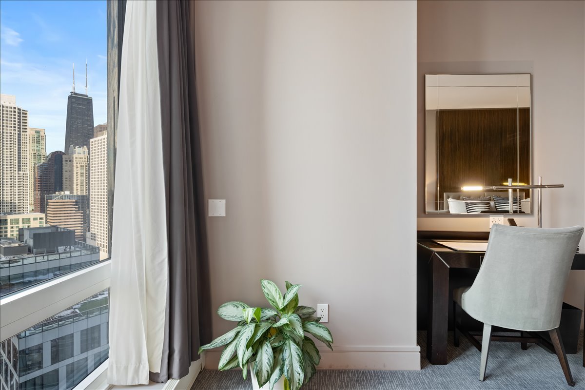 401 N Wabash Avenue Unit: 1912