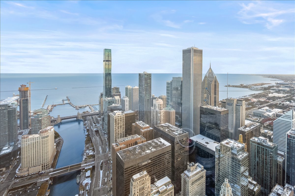 401 N Wabash Avenue Unit: 67F