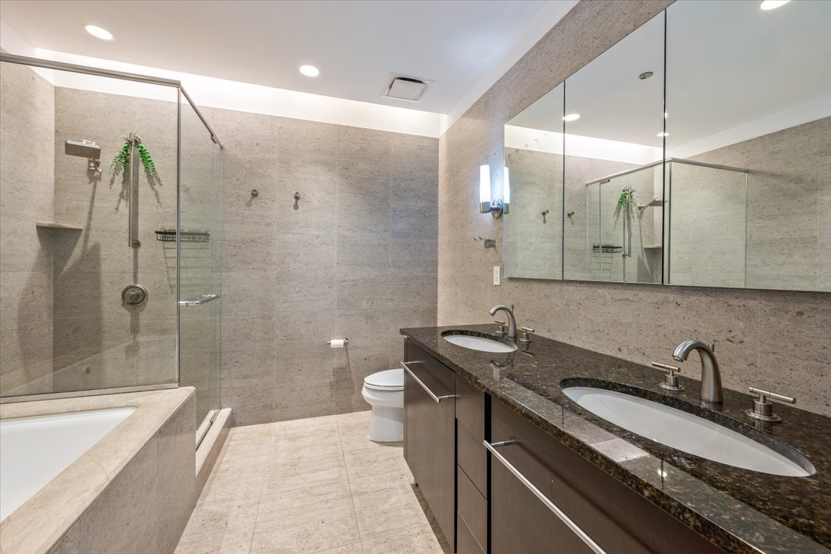 401 N Wabash Avenue Unit: 67F