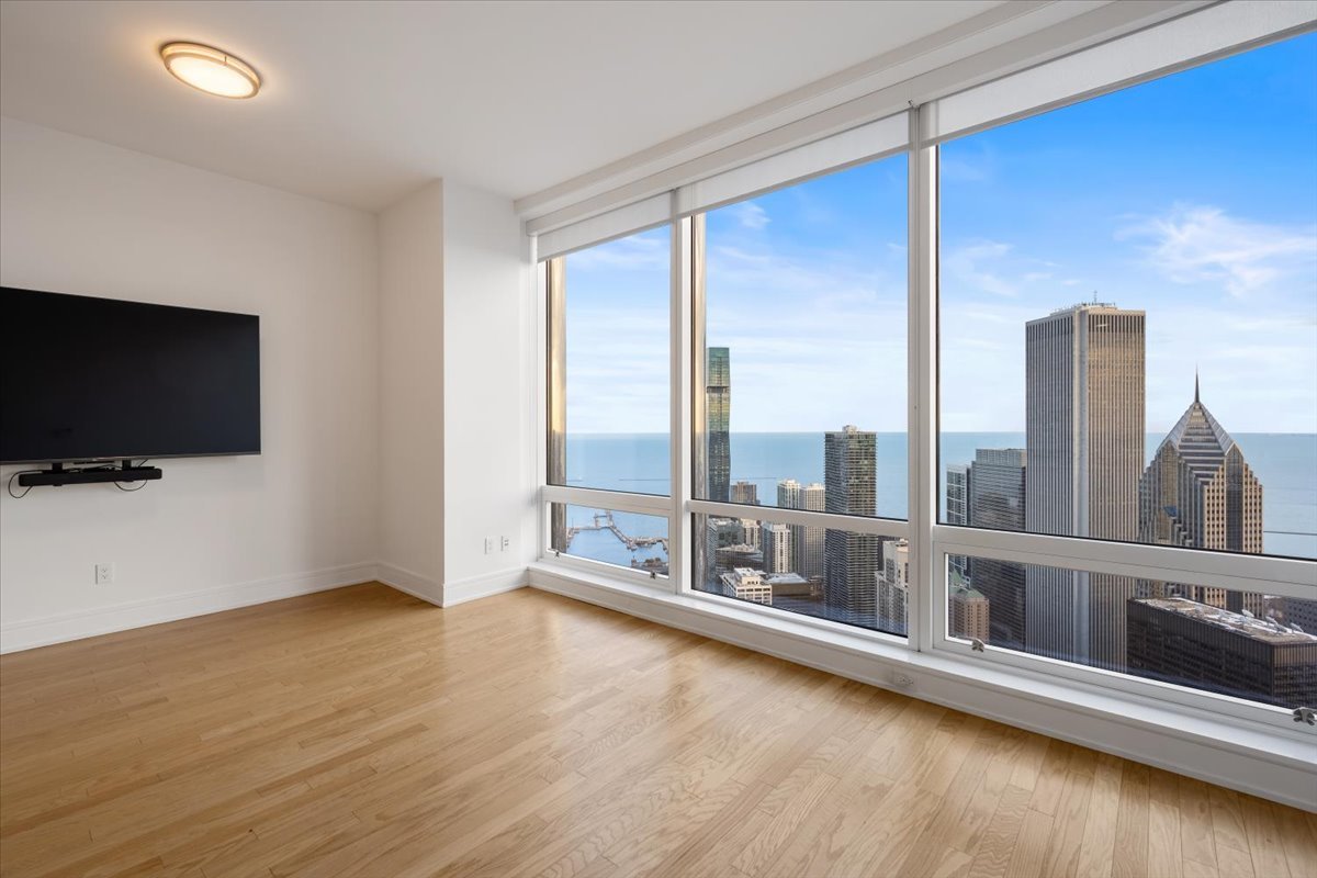 401 N Wabash Avenue Unit: 67F