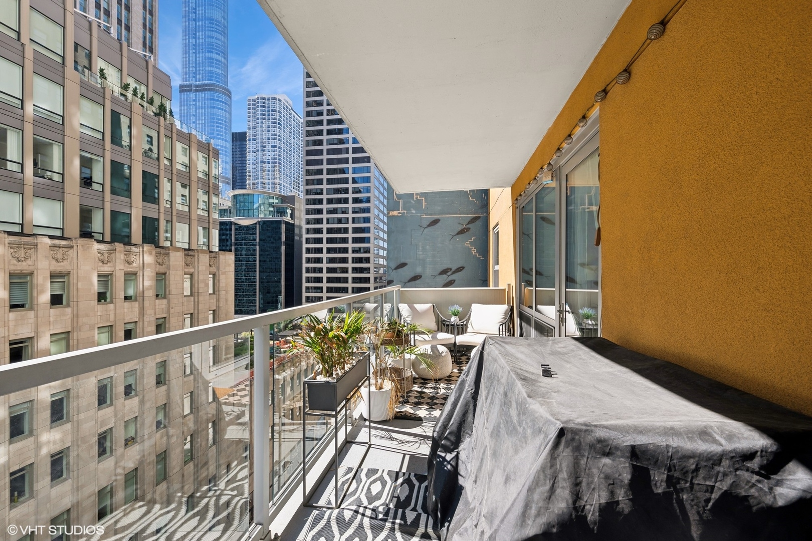 160 E Illinois Street Unit: 1102