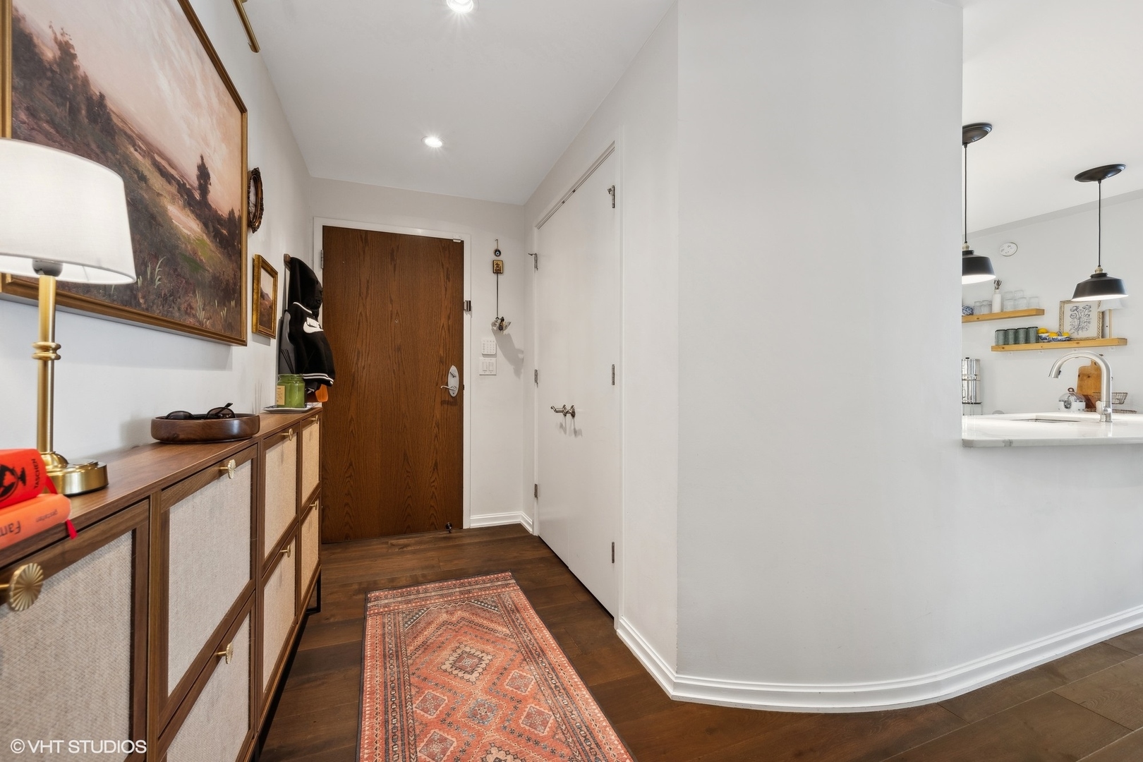 160 E Illinois Street Unit: 1102