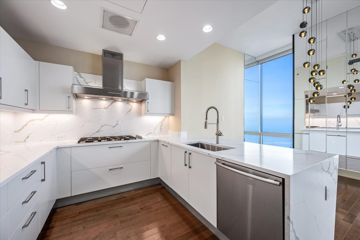 401 N Wabash Avenue Unit: 86D