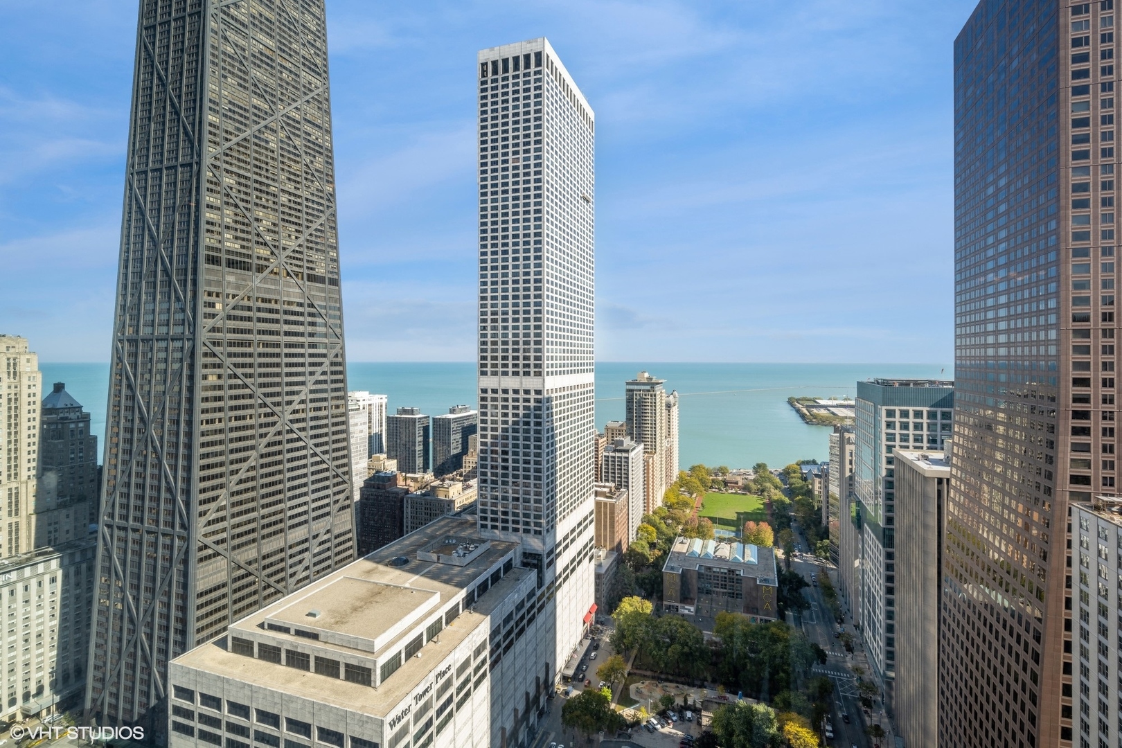 800 N Michigan Avenue Unit: 4001