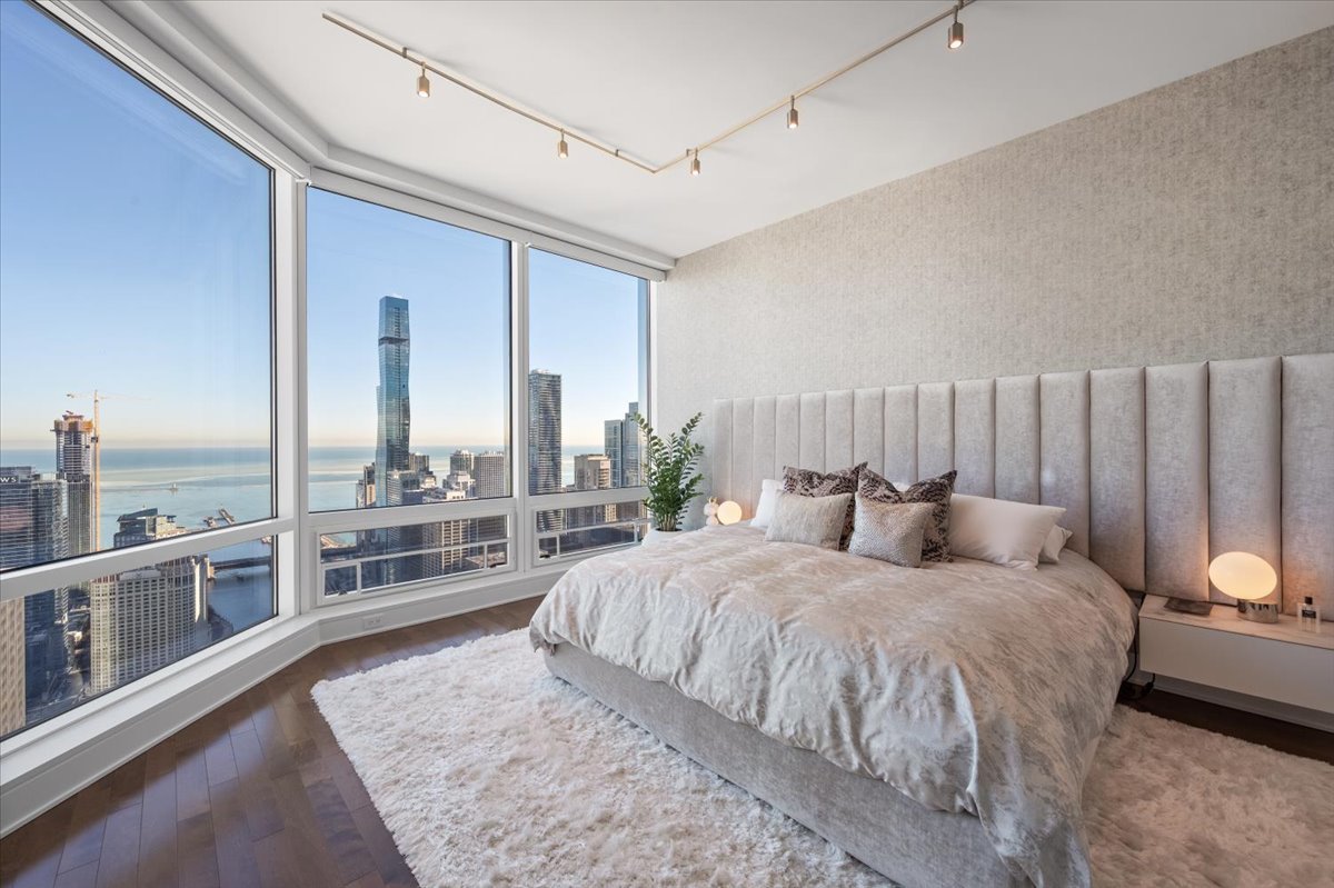 401 N Wabash Avenue Unit: 47J