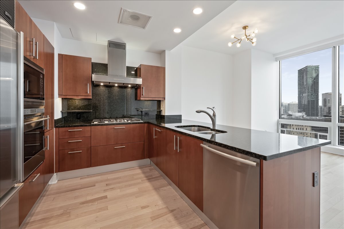 401 N Wabash Avenue Unit: 34I