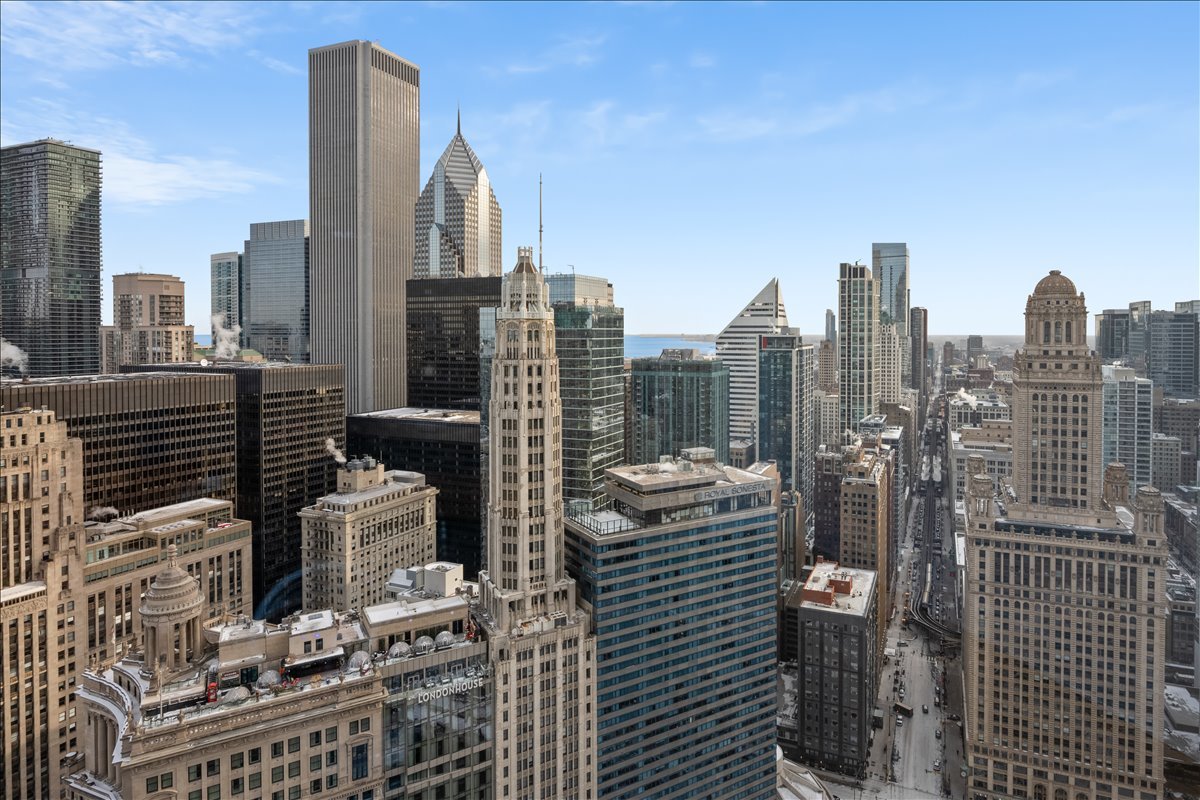 401 N Wabash Avenue Unit: 34I