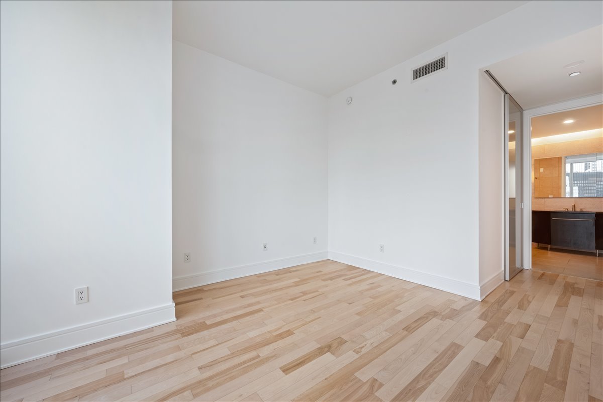 401 N Wabash Avenue Unit: 34I