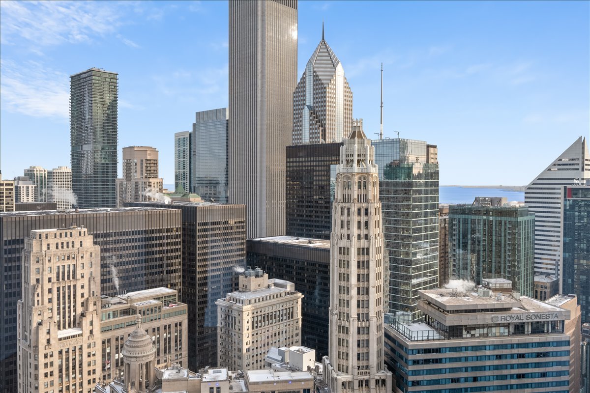 401 N Wabash Avenue Unit: 34I