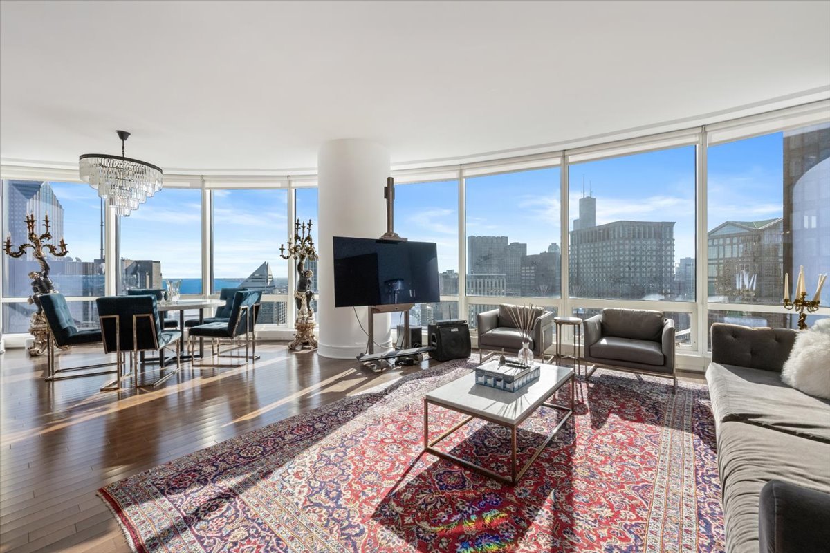 401 N Wabash Avenue Unit: 39H