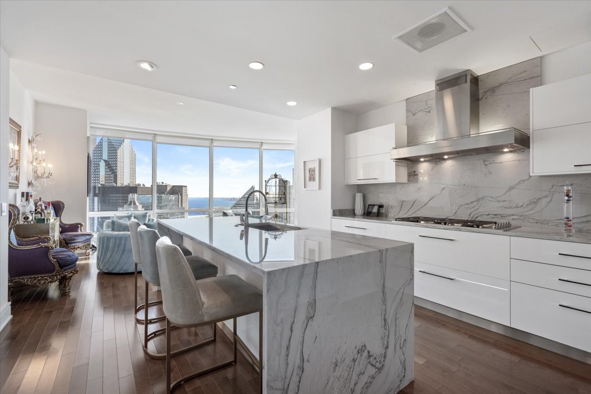 401 N Wabash Avenue Unit: 39H