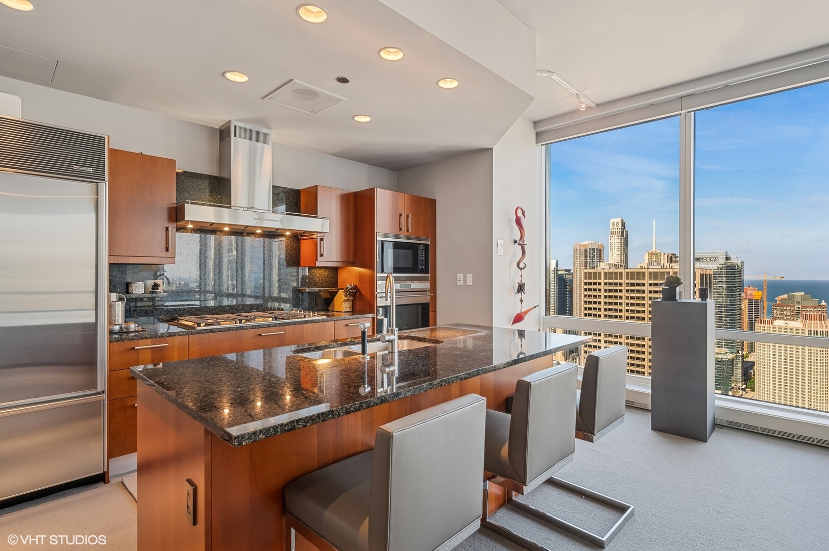 401 N Wabash Avenue Unit: 33K
