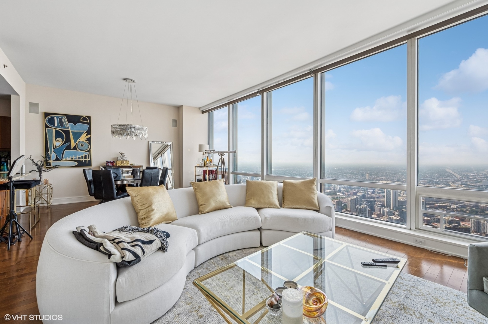 401 N Wabash Avenue Unit: 77B