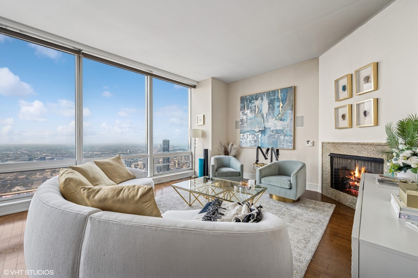 401 N Wabash Avenue Unit: 77B