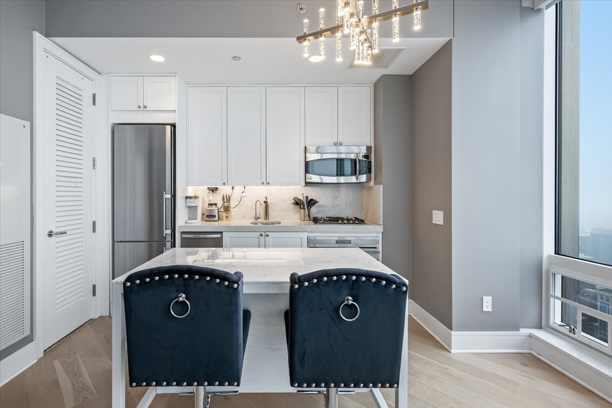 401 N Wabash Avenue Unit: 73C