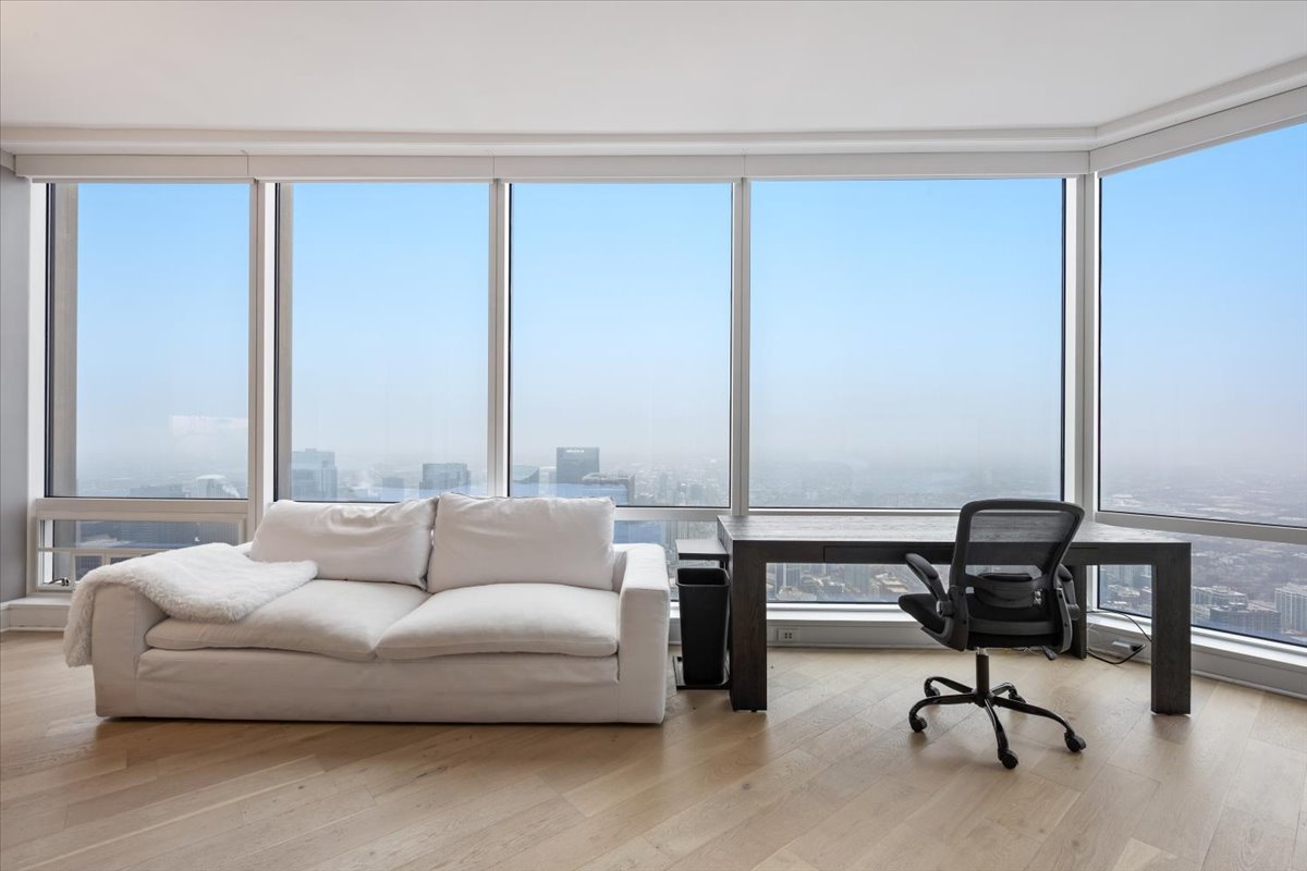 401 N Wabash Avenue Unit: 73C
