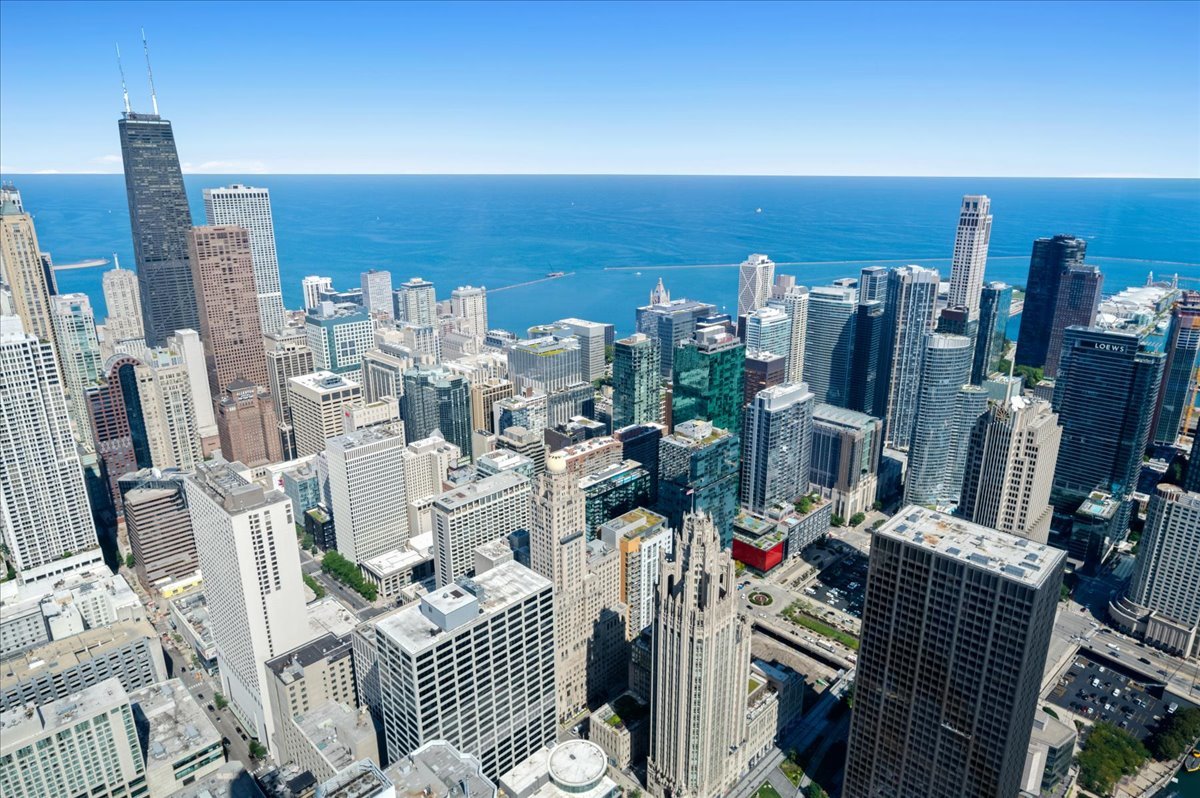 401 N wabash Avenue Unit: 74F