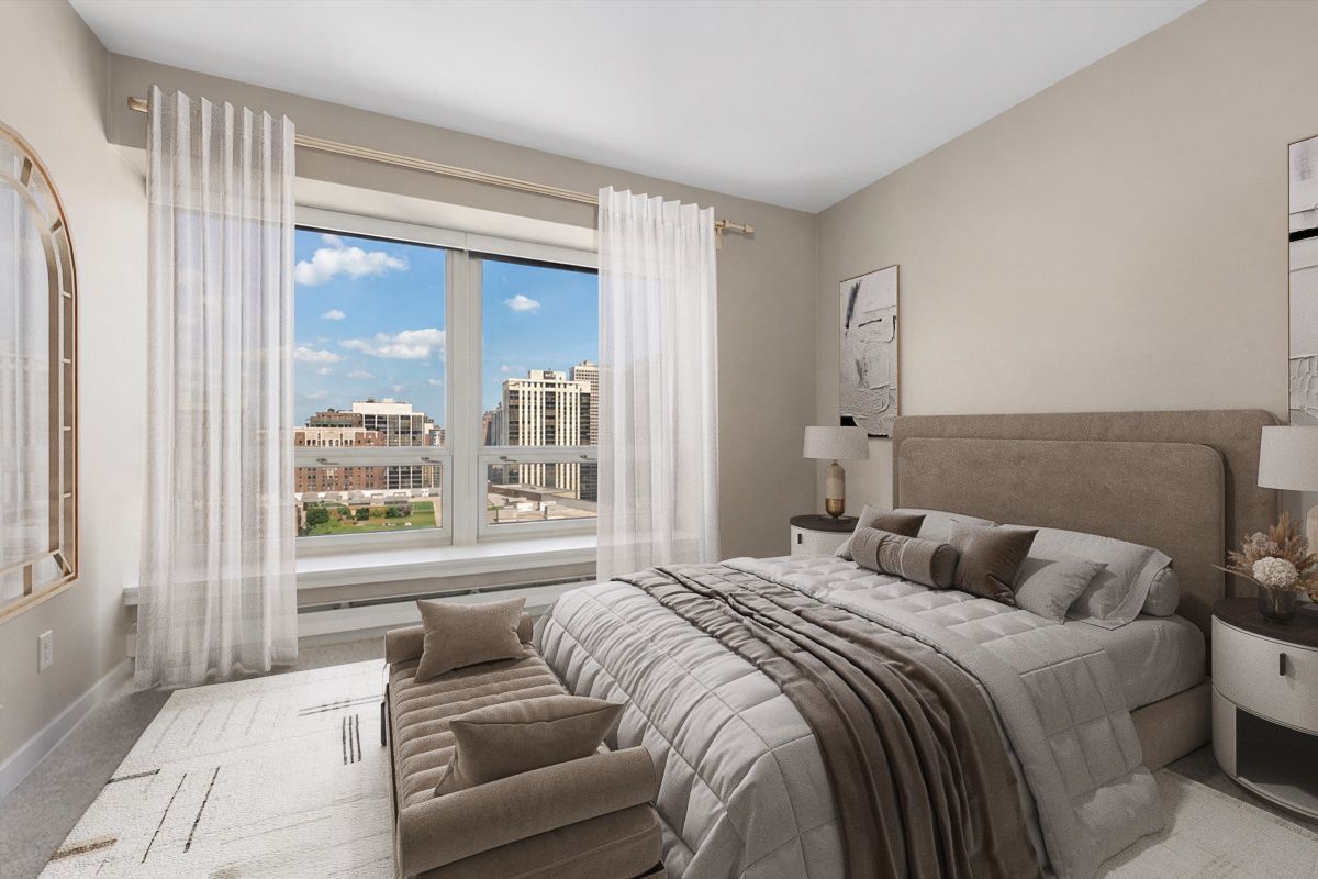 57 E Delaware Place Unit: 1805
