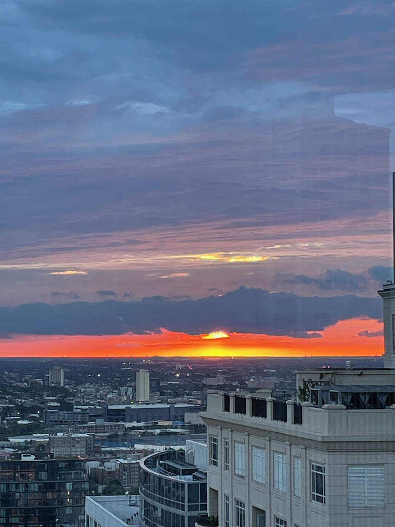 57 E Delaware Place Unit: 3804