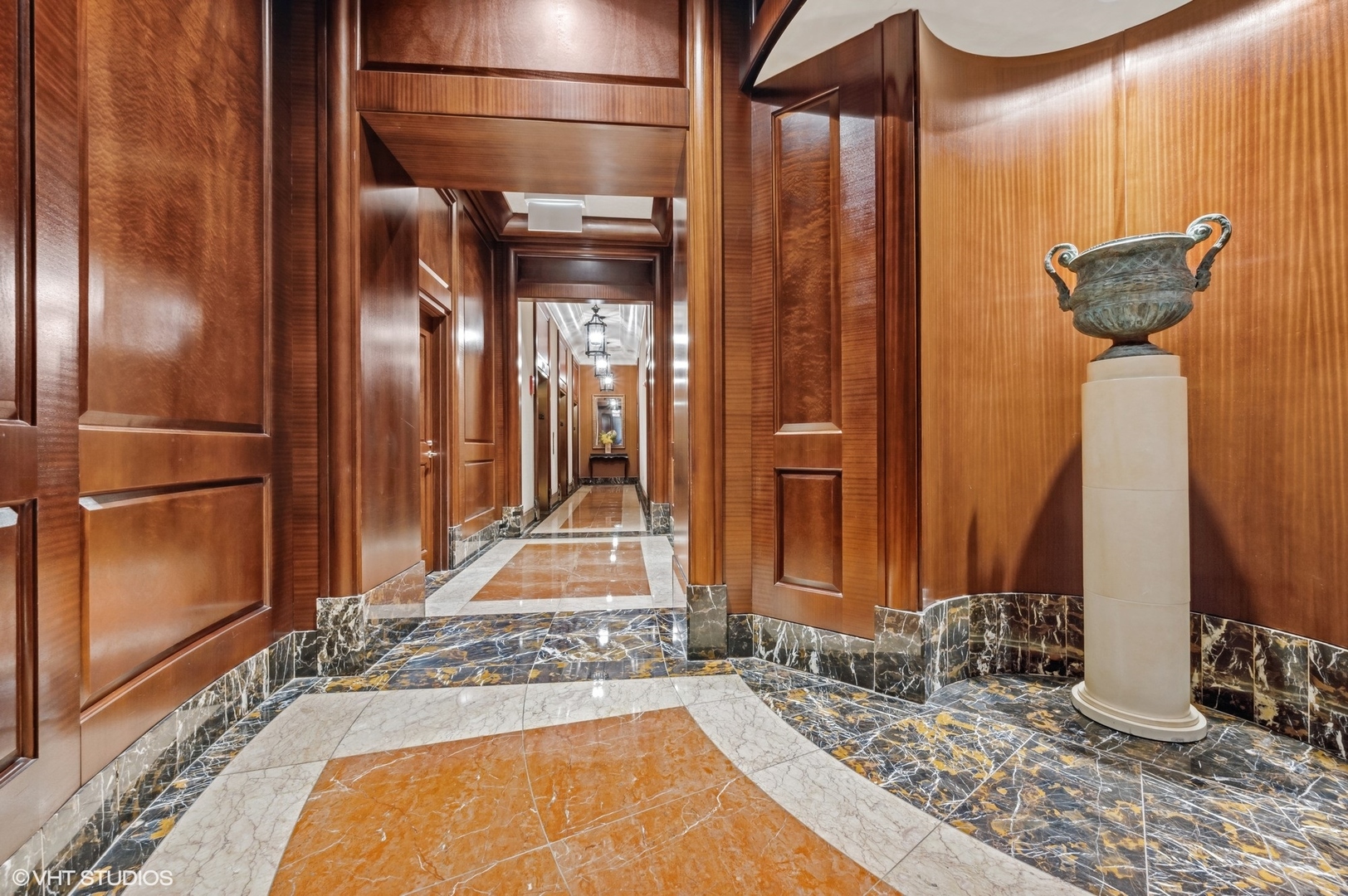 57 E Delaware Place Unit: 3804