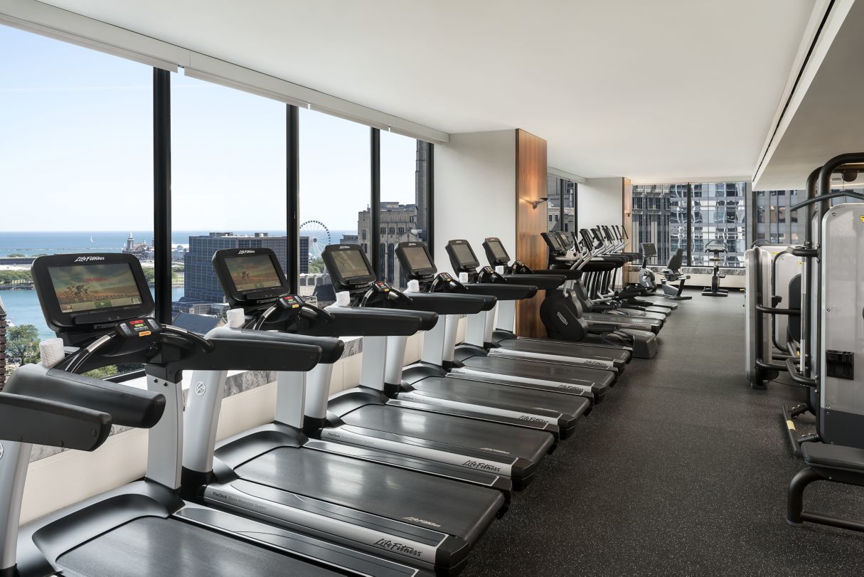 180 E Pearson Street Unit: 5602