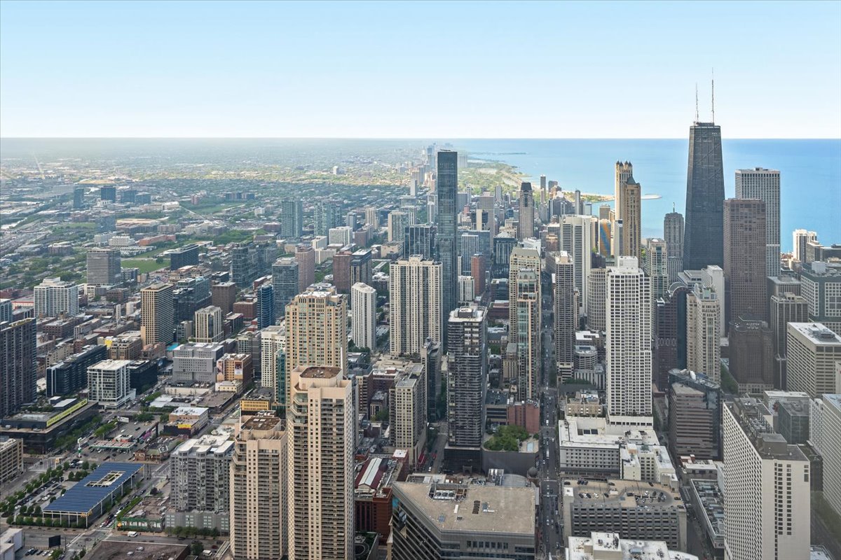 401 N Wabash Avenue Unit: 86B