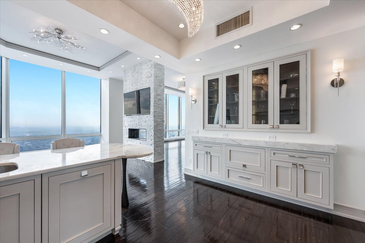 401 N Wabash Avenue Unit: 86B