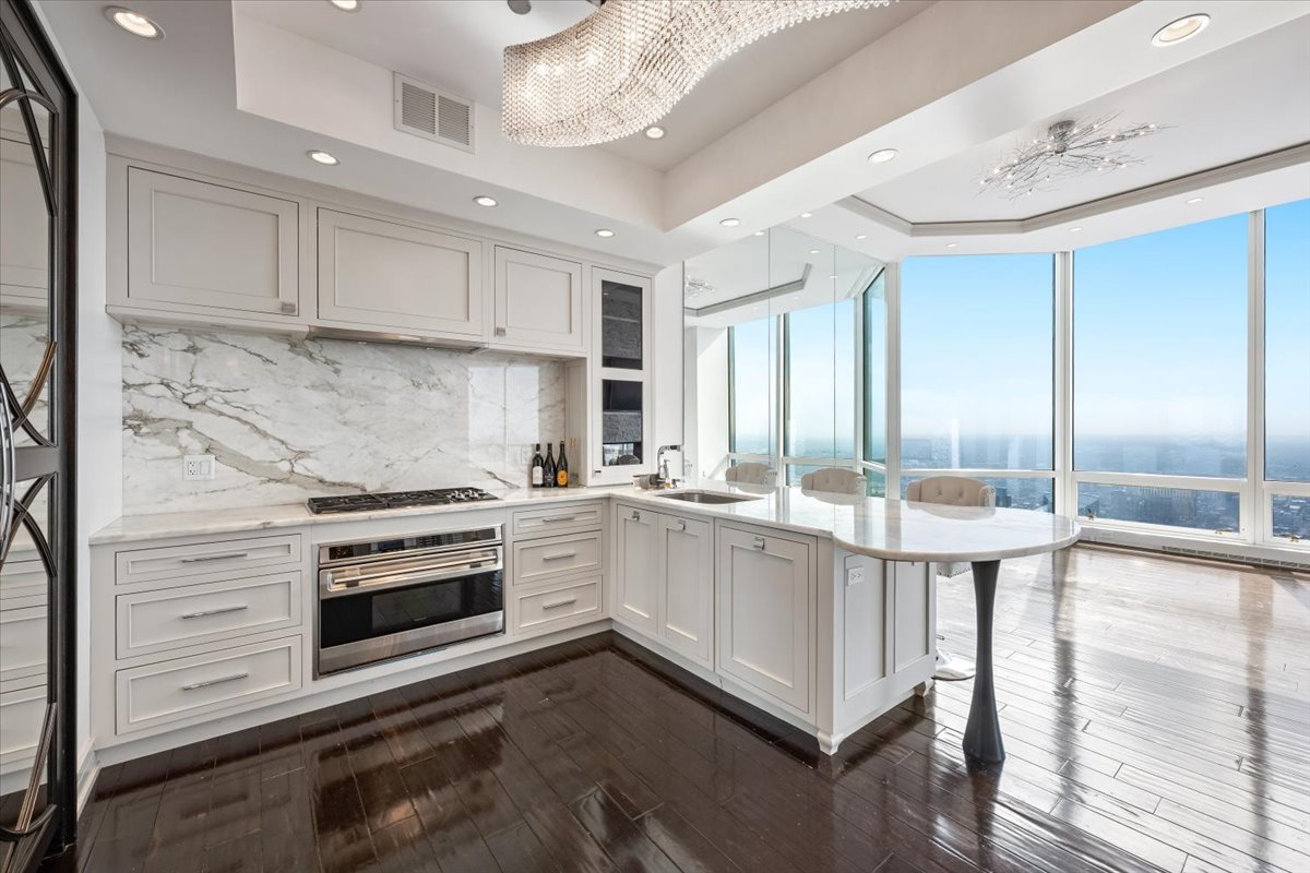 401 N Wabash Avenue Unit: 86B