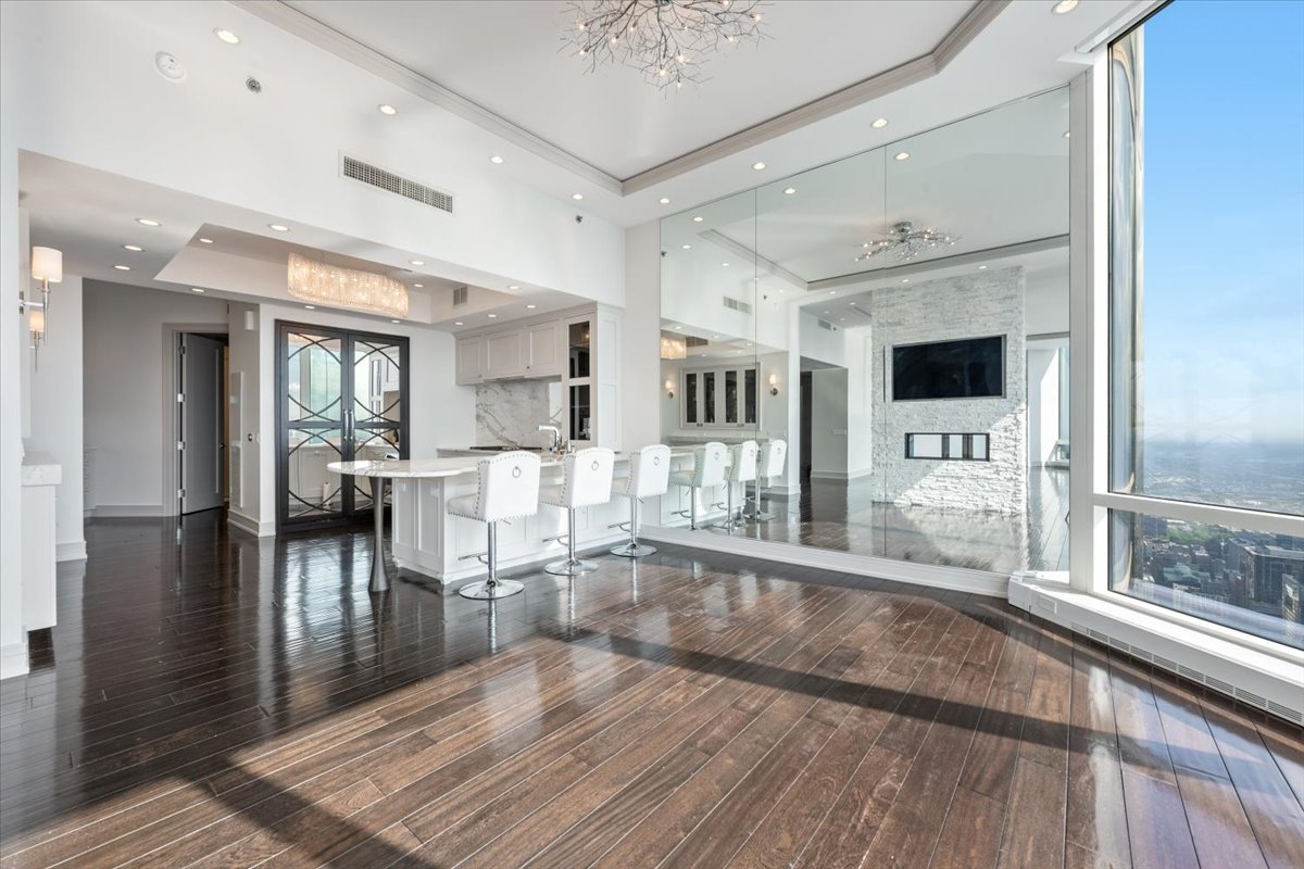 401 N Wabash Avenue Unit: 86B