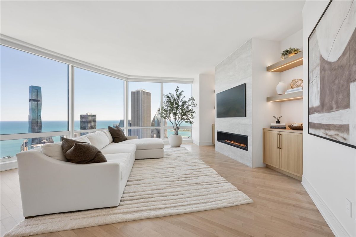 401 N Wabash Avenue Unit: 61G