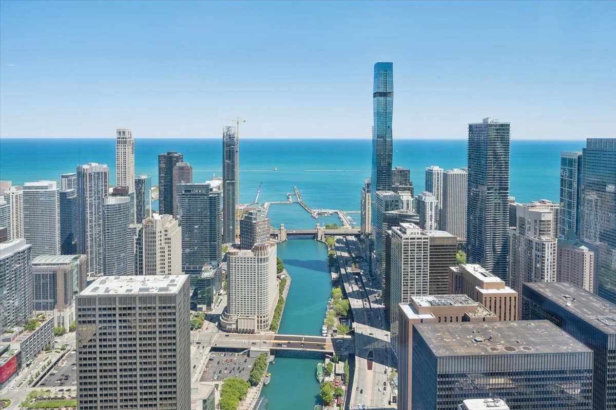 401 N Wabash Avenue Unit: 61G