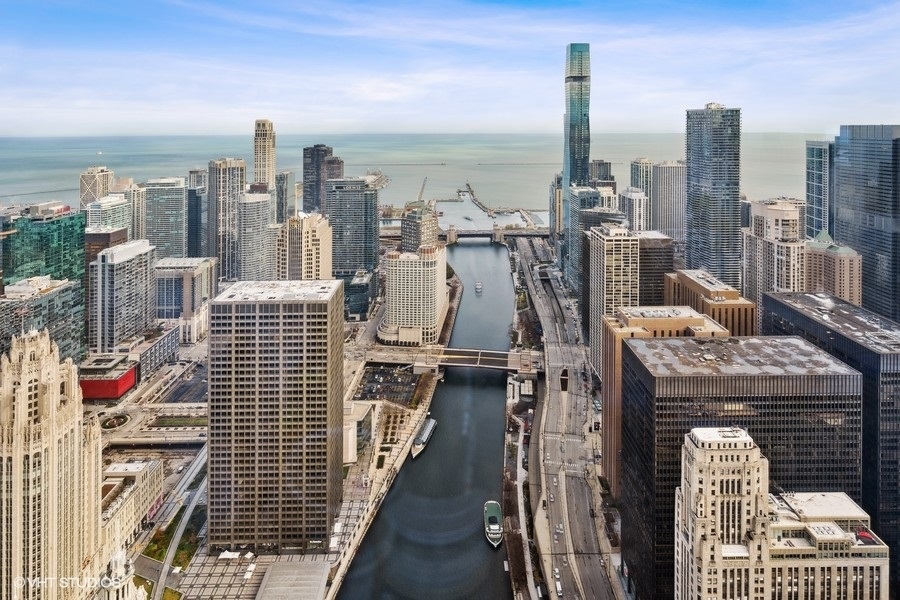 401 N Wabash Avenue Unit: 61G