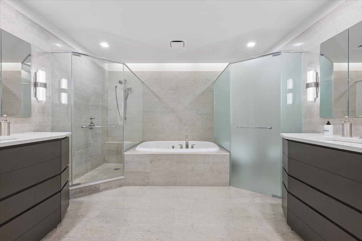 401 N Wabash Avenue Unit: 61G