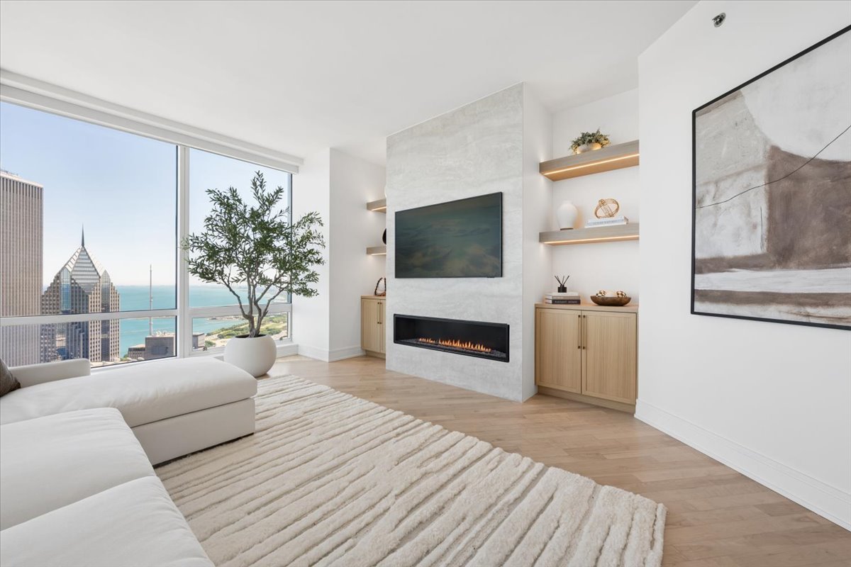 401 N Wabash Avenue Unit: 61G