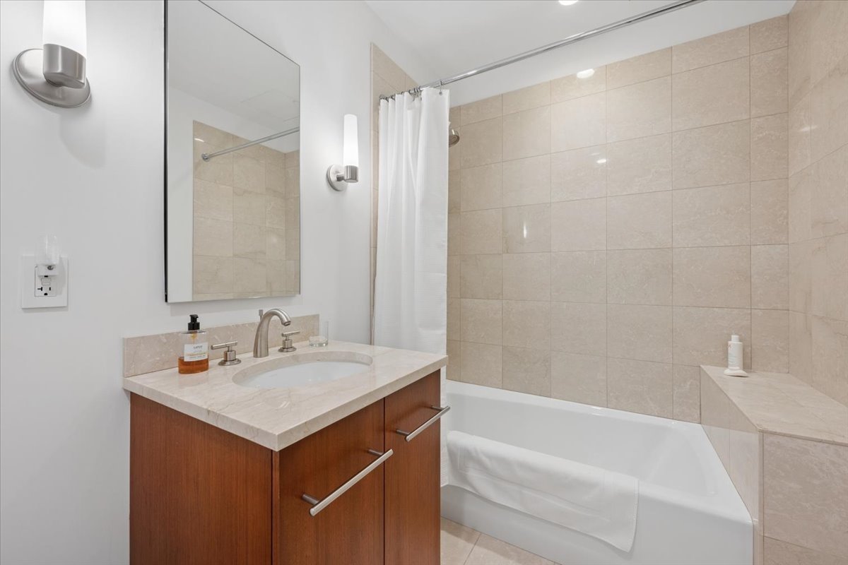 401 N Wabash Avenue Unit: 59A