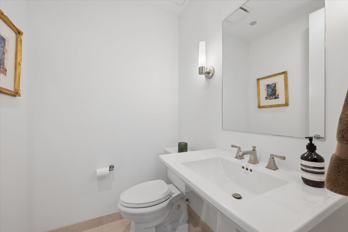 401 N Wabash Avenue Unit: 59A