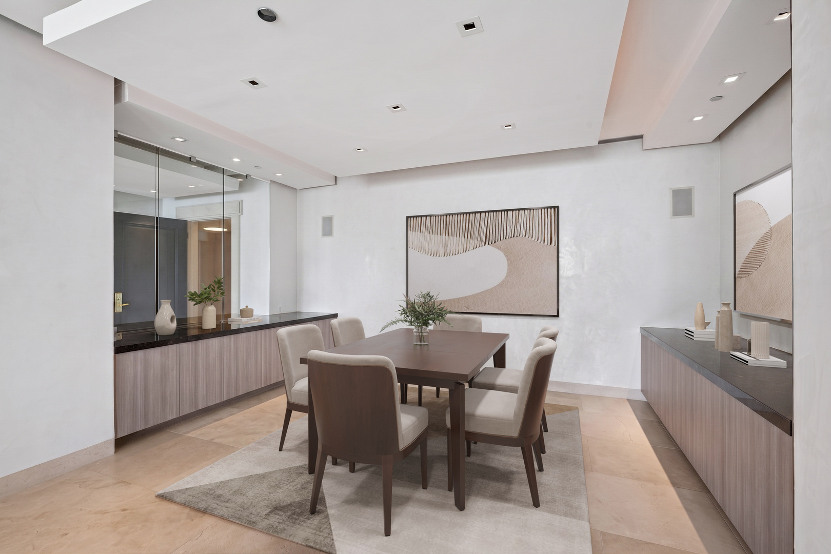 800 N Michigan Avenue Unit: 3301