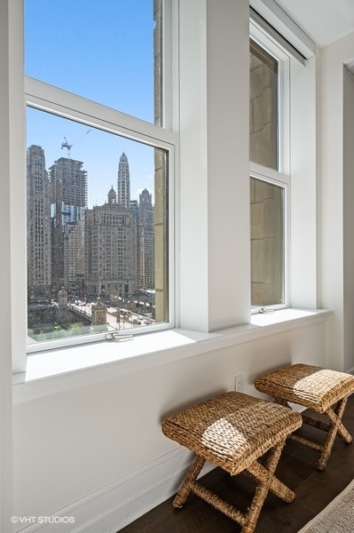 435 N Michigan Avenue Unit: 701