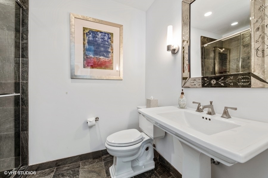 401 N Wabash Avenue Unit: 60E