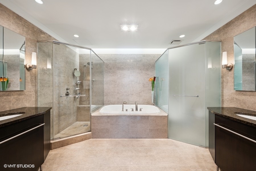 401 N wabash Avenue Unit: 49C
