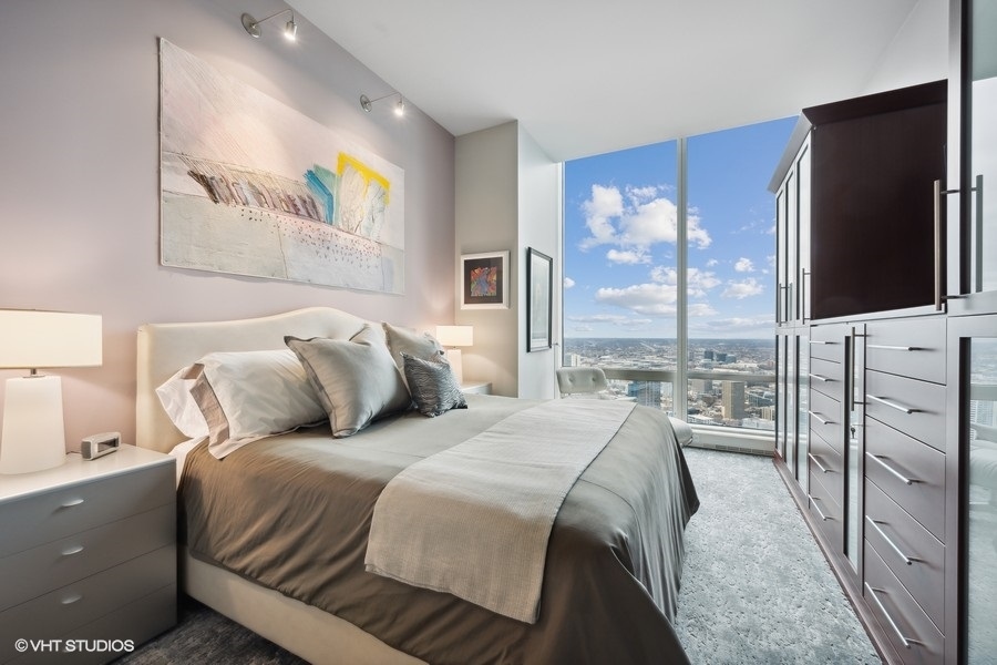 401 N wabash Avenue Unit: 49C